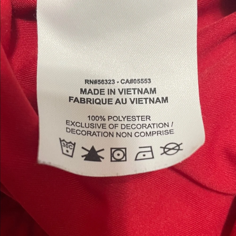 Jordan Red Warm Up Pants With Zipper At Hems. Good Condition. Size M.